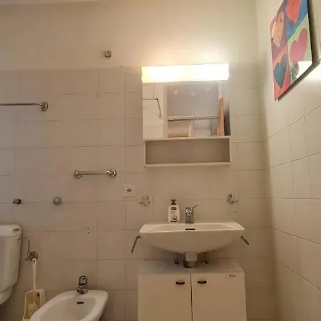 Melide Apartments Lake Lugano Close To Swissminiatur & Private Parking On Request דירה מלידה